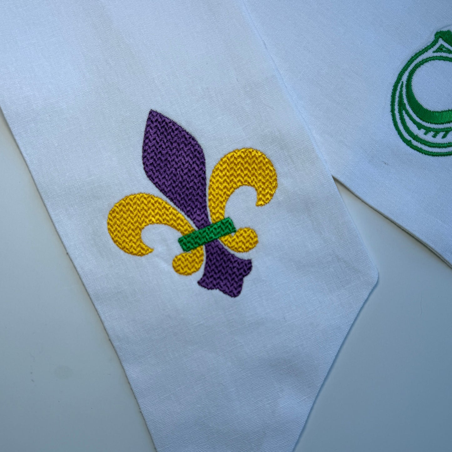 Mardi Gras Fleur de Lis Wreath Sash